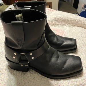 Durango Size 10.5 Black Leather 7" Harness Motorcycle Ring Boots DB710 Men's